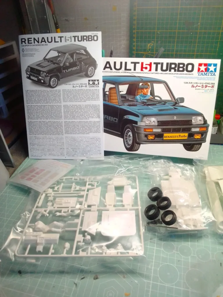 Unboxing  DE LA MAQUETTE DE LA r5 tURBO