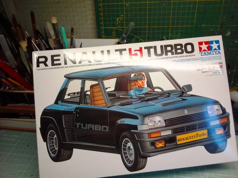 Boite de la maquette r5 Turbo